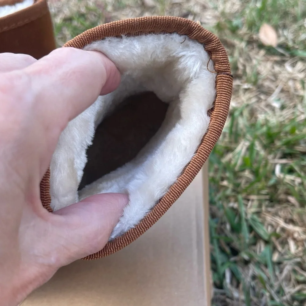 SOLD- Sold- Cozy Toddler Girls Boots - Picture 4 of 10